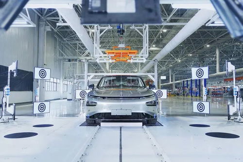 正在加速分化的新能源汽车 九座以上乘用车的宁静与喧嚣